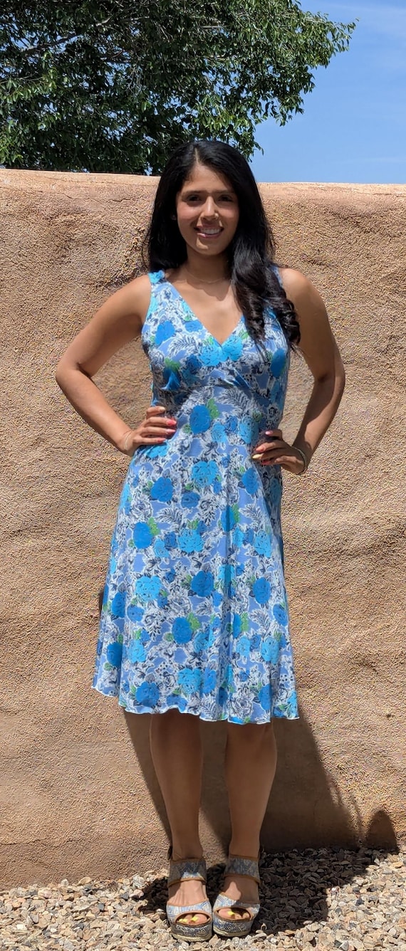 blue and white wedding guest dress Is this okay to wear to a as a guest? (Blue floral on white) : r/etiquette LBD, Ivory Blue Floral A-Line