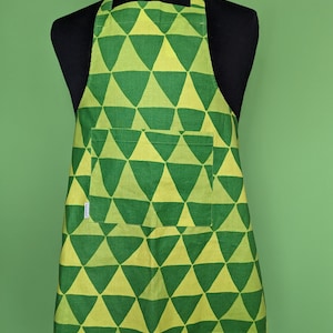 MARIMEKKO zielony fartuch dziecięcy