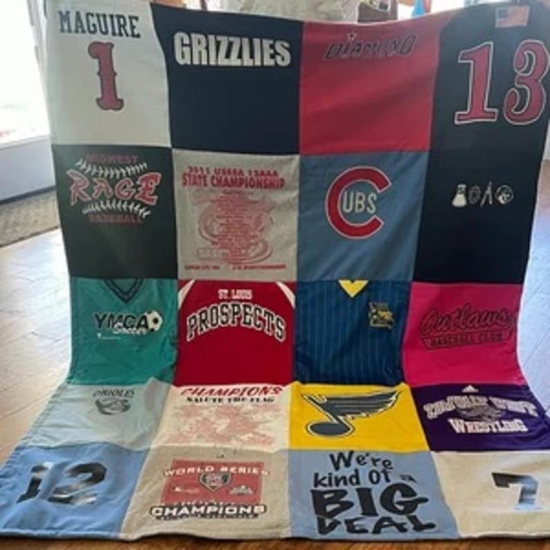 Custom Blankets made from t-shirts, jerseys an other shirts with Fleece backing image 7