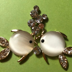 Bubbly Fish Needle Minder/Cover Minder