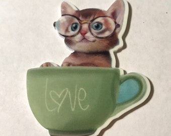 Kitten in Love Cup Needle Minder