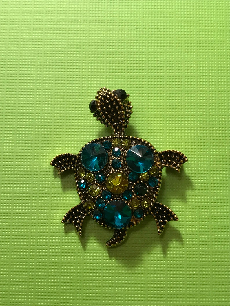Baby Turtle Needle Minder