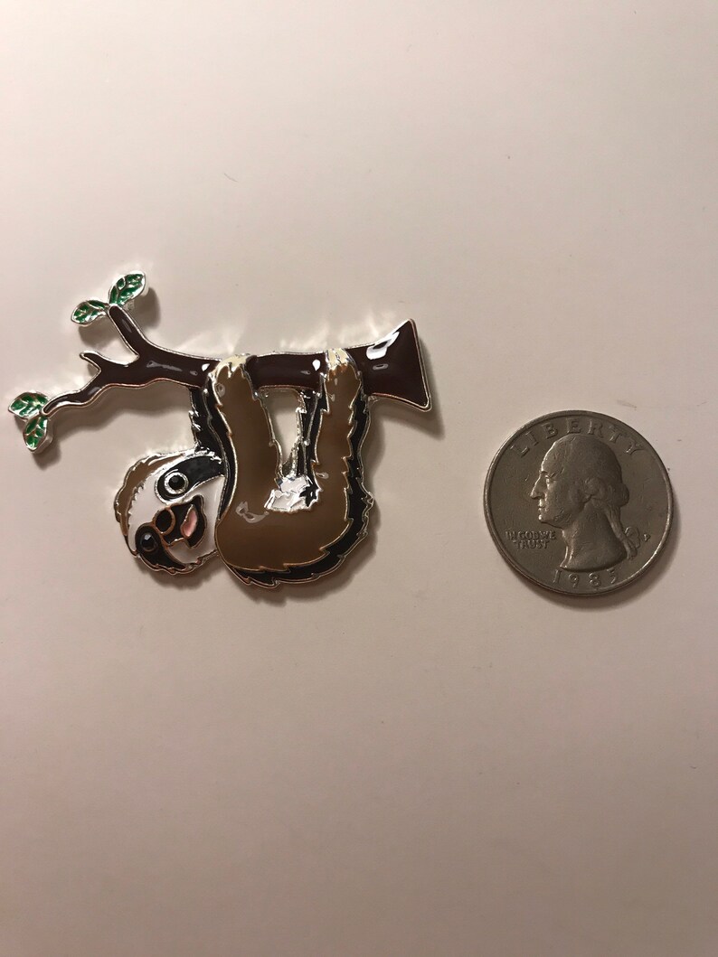 Cute Hanging Sloth Needle Minder