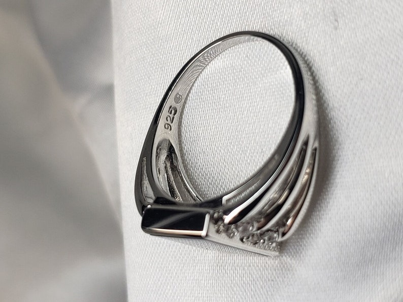 Stunning Sterling Silver Triplet Ammolite Ring