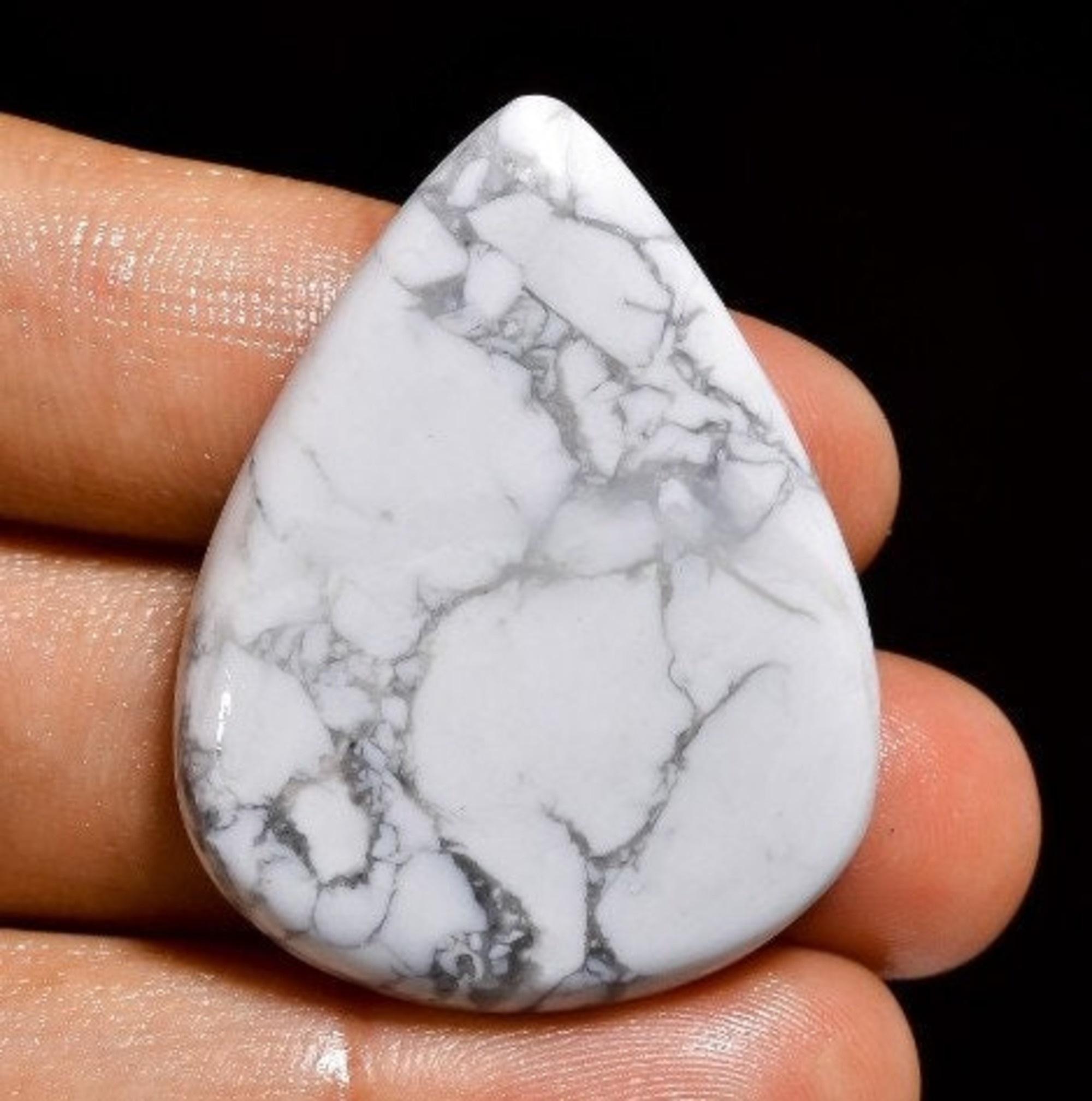 あ〜きゃん♬様　高品質　ハウライト BIGパーム　握り石 あ〜きゃん♬様 高品質 ハウライト BIGパーム 握り石