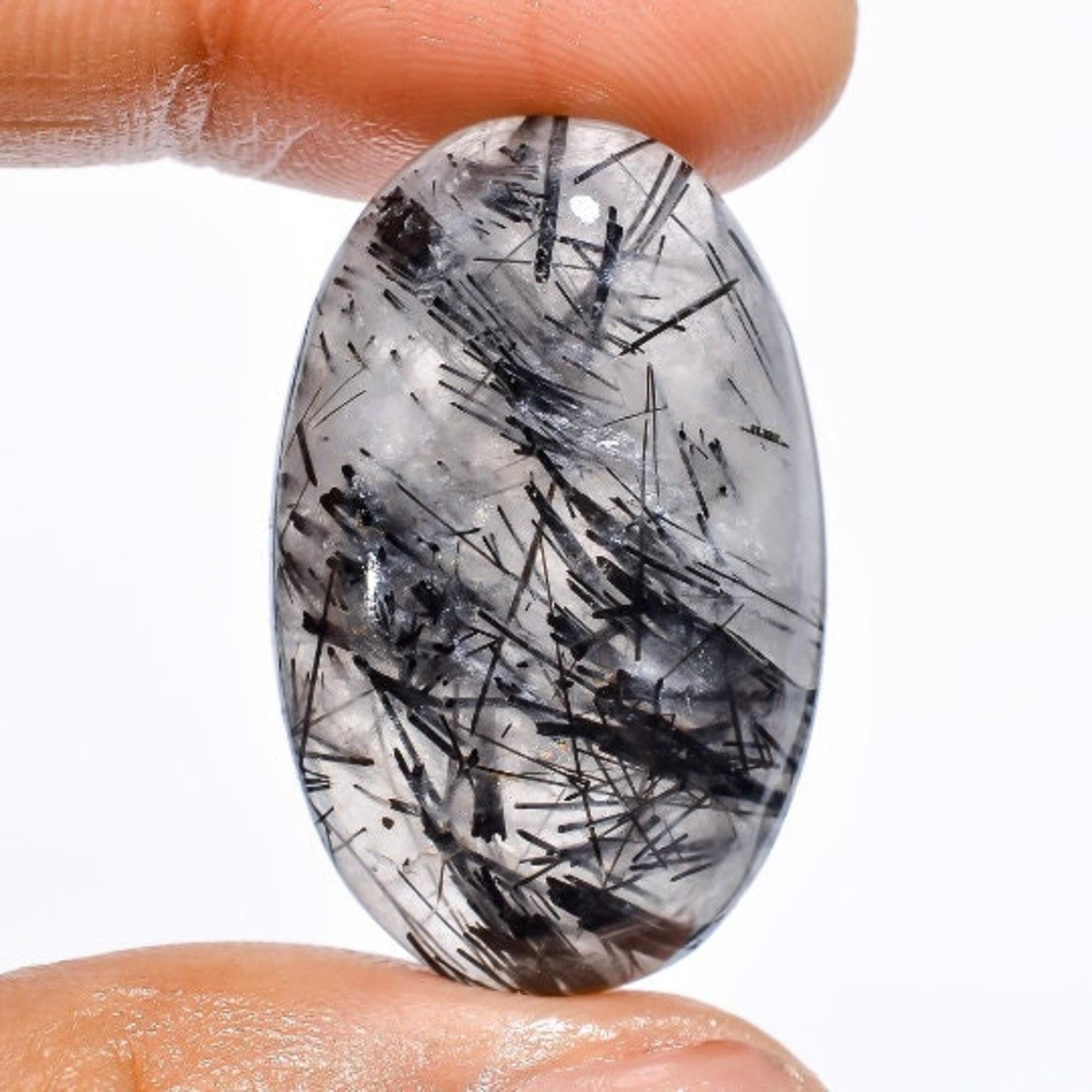 Black Lines Quartz UK