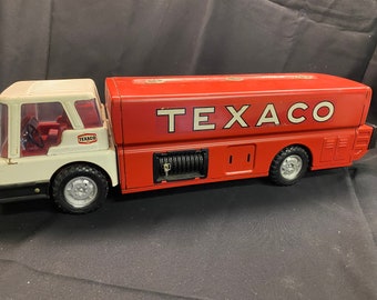 741 Nice Antique tin toy texaco gas car barrel truck for Android Wallpaper