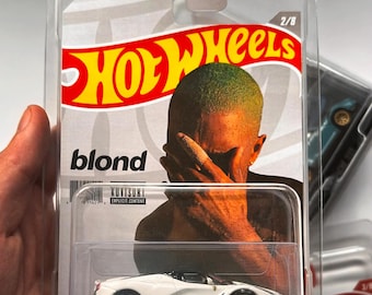 カスタムホットウィールホワイトフェラーリ - フランク・オーシャンのブロンドアルバムにインスパイアされたダイキャストカー | 音楽ファンアートコレクターアイテム | ユニークなディスプレイピース | ギフト