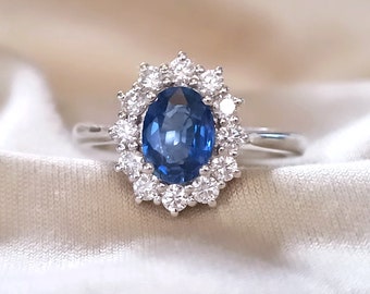 Oval Sapphire halo engagement ring 18k white Gold, Daisy ring, Diana ring