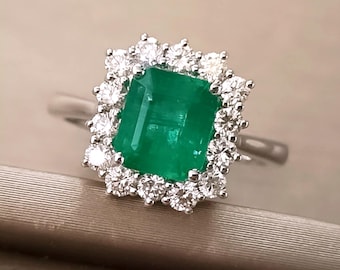 Emerald cut Emerald engagement ring in 18k white Gold, Diamond halo ring