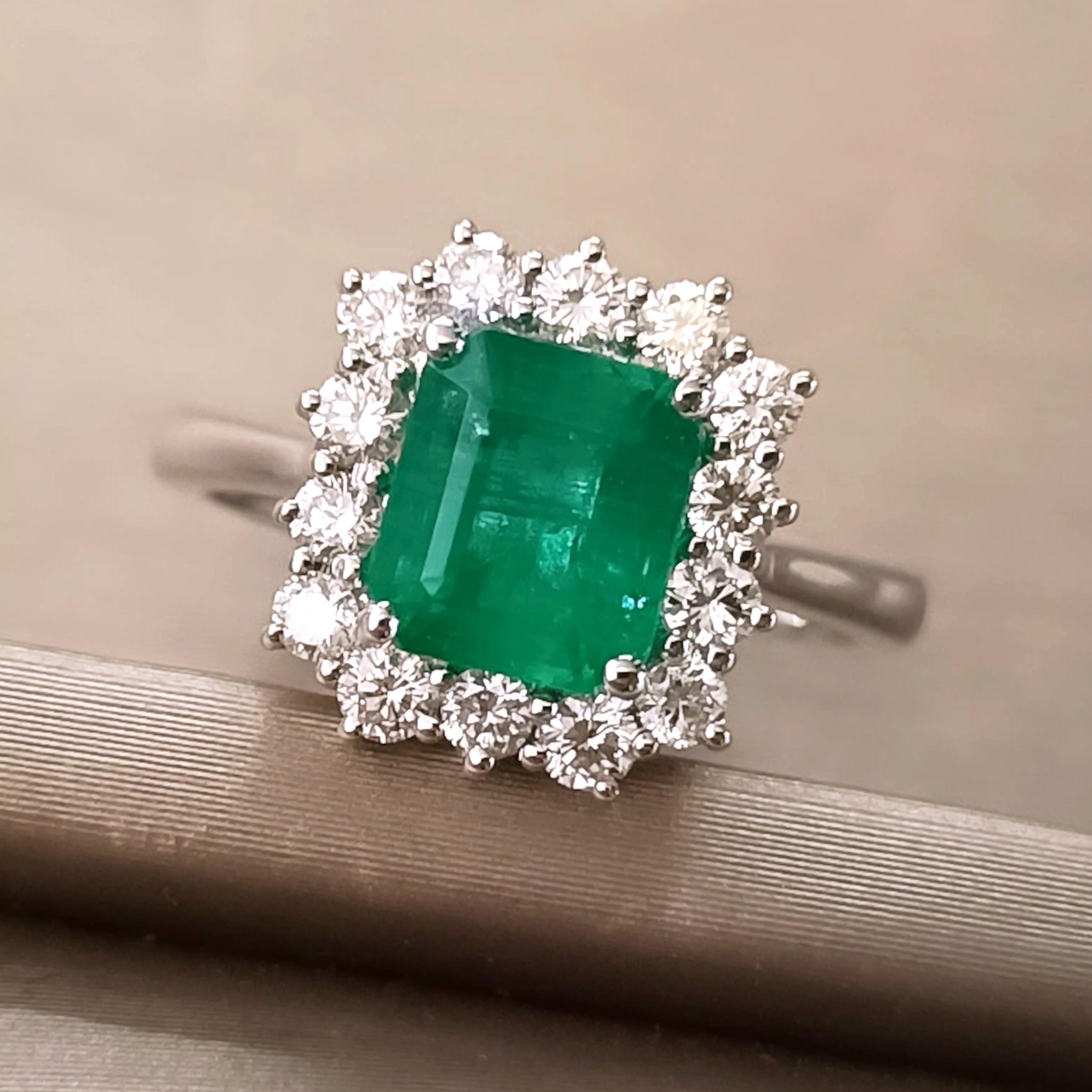 Bague Or 18 Carats Avec émeraudes Et Diamants - 3.72g, Taille 54, Style Serti