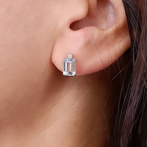 18k white Gold Aquamarine earrings with Diamond, emerald cut Aquamarine studs