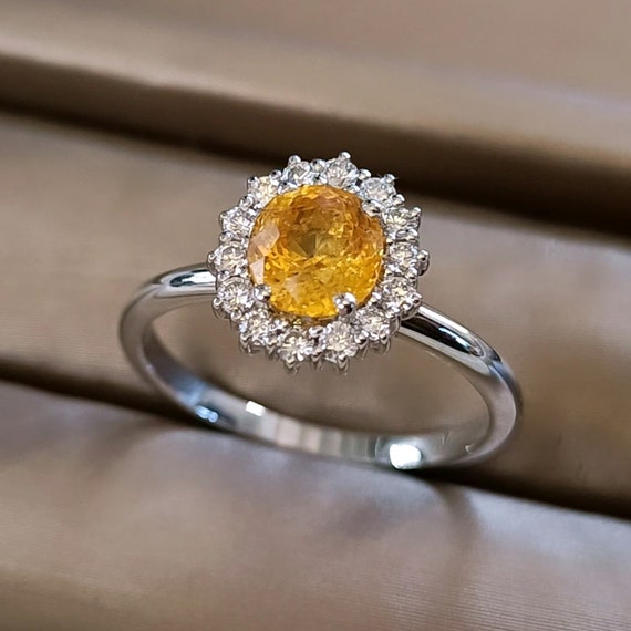 Oval Yellow Sapphire Halo Engagement Ring 18k White Gold Daisy Ring Diana Ring Etsy