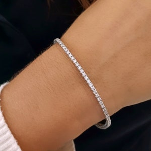 Diamond Tennis bracelet for women 18k white Gold