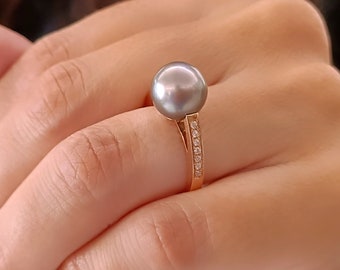 Black Pearl ring 18k rose Gold, Tahitian Pearl ring, Pearl and Diamond ring