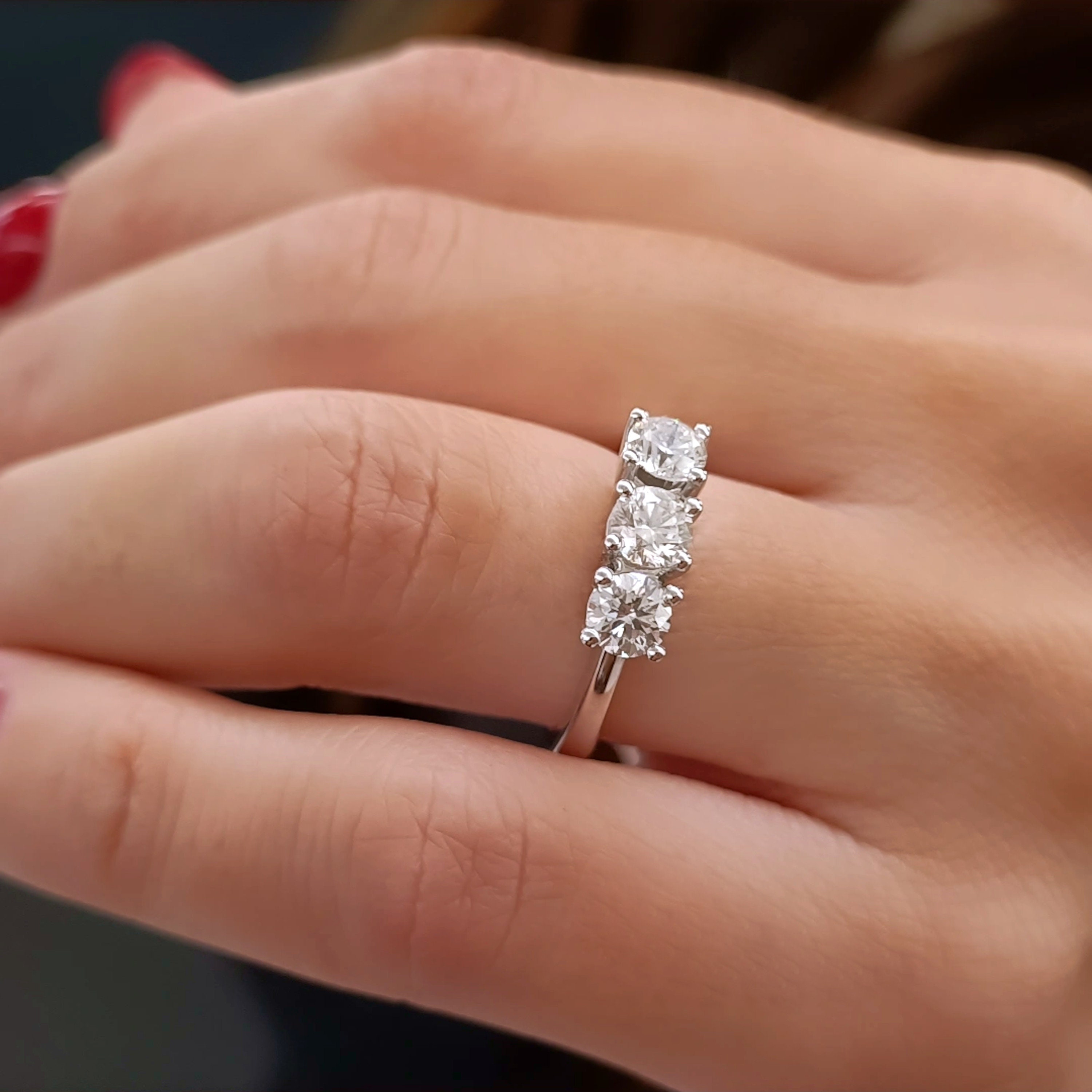 トリロジー ダイヤモンド リング 18K ホワイト ゴールド、スリー トリロジー ダイヤモンド リング 18K ホワイト ゴールド、スリー