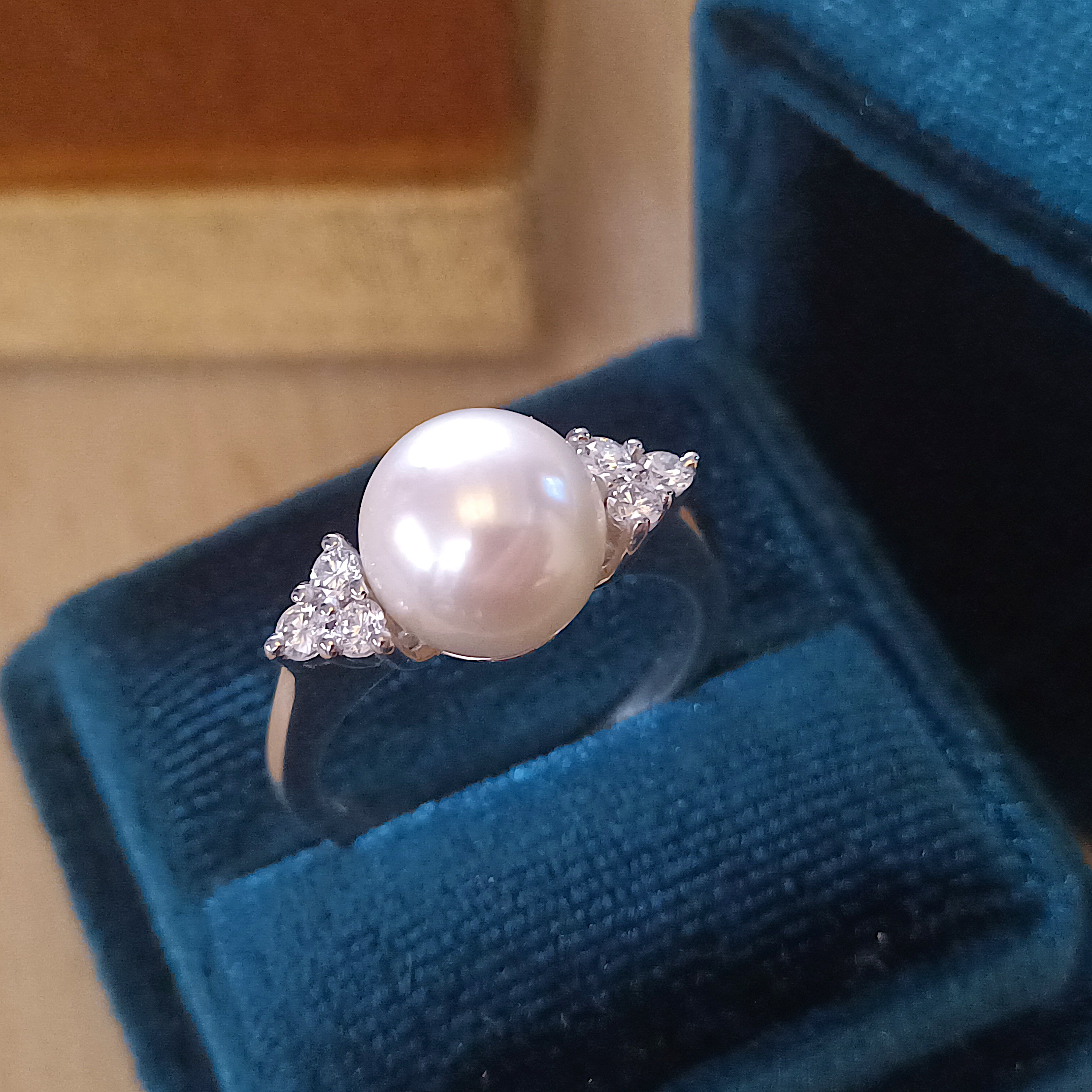 Bague En Or Massif 18 Carats Avec Perle Akoya - Occasion - Bijou Précieux Et élégant