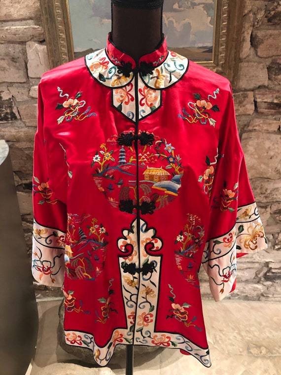 Vintage 1950s Red Silk Hand Embroidered Chinese Ja