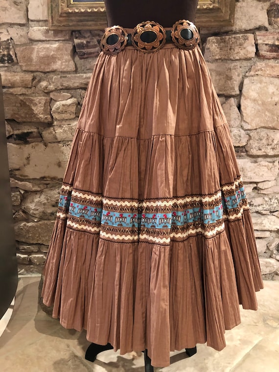 1950s Brown Patio Fiesta Skirt w/Thunderbird Desig