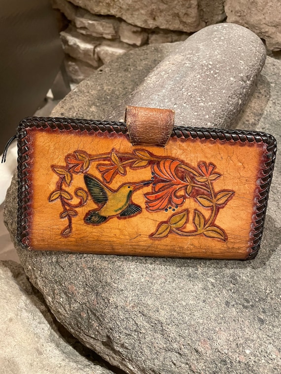 Lovely Vintage Tooled Leather Hummingbird Wallet - image 1