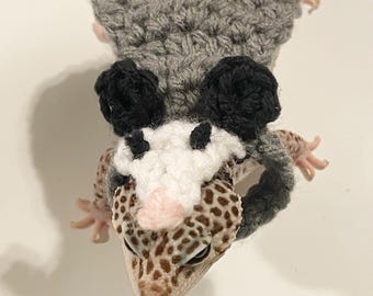 Gehaakt opossumkostuum voor gekko | Huisdiercape