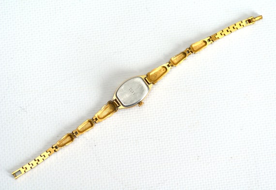 Women's sophisticated wristwatch with a gold and … - image 6