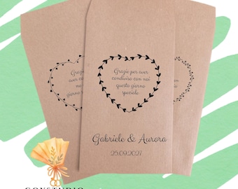 50 pcs Personalized Kraft Paper Bags for Wedding, Anniversary, Engagement, Confetti Bags with Heart-Shaped Designs