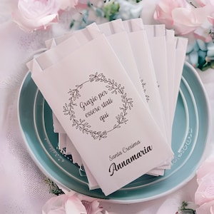 Personalized sugared almond bags: Paper envelopes for weddings, baptisms, birthdays. Customizable with phrases, names and dates