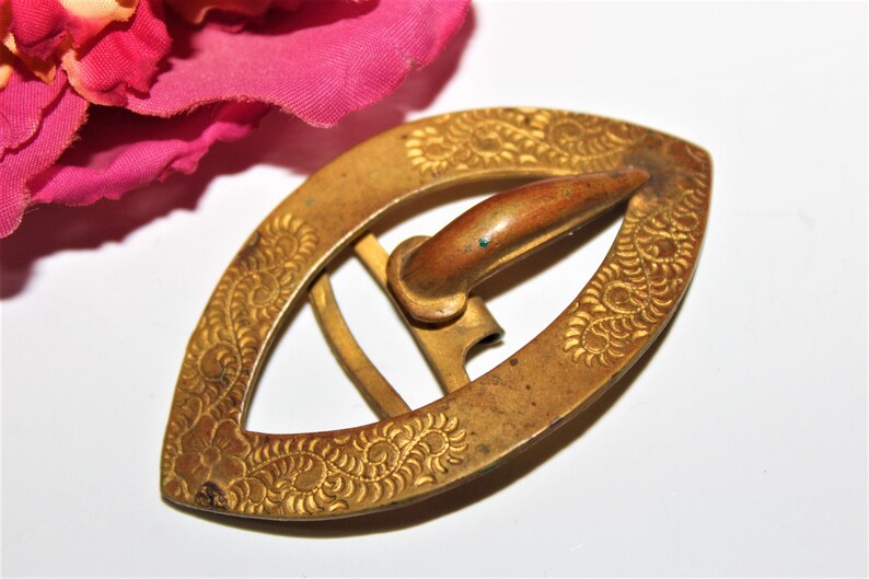 Antique Victorian Etched Brass Exquisite Belt Buckle MS4