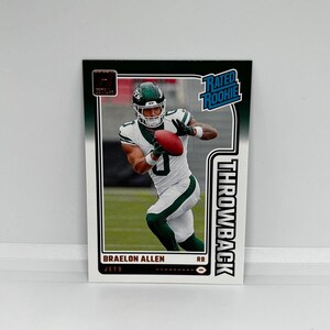 Braelon Allen n°38 New York Jets ; Rookie évalué - Rétrogradé ; Ballon de football Panini Donruss 2024