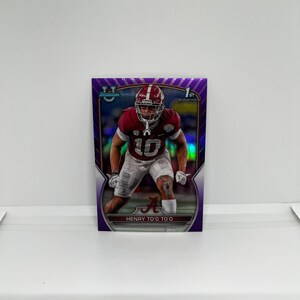Henry To'o To'o #88 Alabama Crimson Tide; Púrpura - Numerado 393/399; Topps Bowman U Fútbol 2022