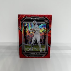Tanner McKee #106 Philadelphia Eagles; Esordiente: Premio Rosso; Panini Prizm Draft Pronostici Calcio 2023
