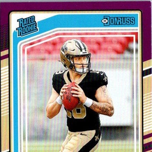 Spencer Rattler # 359 Saints de la Nouvelle-Orléans ; Rookie évalué - Violet Epreuve de presse ; Ballon de football Panini Donruss 2024