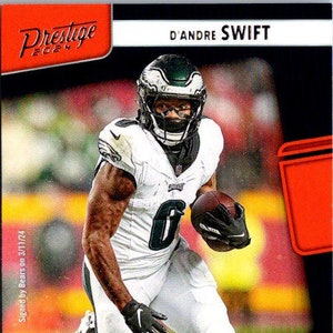 D'Andre Swift #PPDST Chicago Bears; Inserção de profissionais de prestígio; Panini Prestige Football 2024