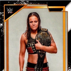 Shayna Baszler #10; Inserção de ouro do Champions NXT; Panini WWE NXT 2022