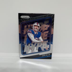 Josh Allen # 13 Buffalo Rechnungen; Hype-Einsatz; Panini Prizm Fussball 2024
