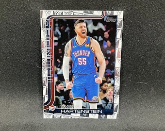 Isaiah Hartenstein #120 Oklahoma City Thunder; Tip-Off parallelo; Topps Basket 2025