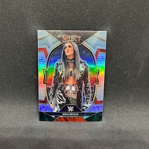 Sonya Deville #74; Premio de Plata; Panini WWE Select 2023