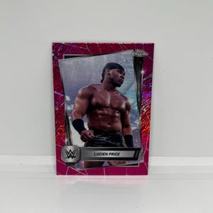 Lucian Price #161; Refrator Rosa Shimmer; Topps Chrome WWE 2025