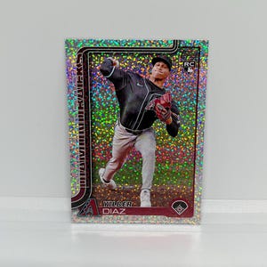 Yilber Diaz #104 Arizona Diamondbacks; Rookie - Silver Foil; Topps Baseball 2025
