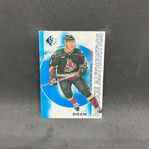 Josh Doan #101 Buffalo Sabres; Novato - Paralelo Azul; Upper Deck SP Hockey 2021