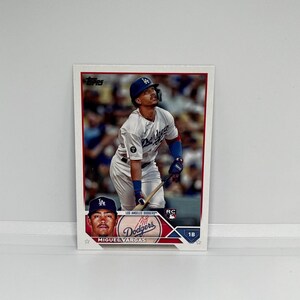 Miguel Vargas #163 Los Angeles Dodgers; Rookie; Topps Baseball 2023
