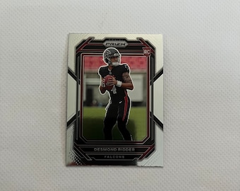 Desmond Ridder #302 Atlanta Falcons; Novato; Fútbol Panini Prizm 2022