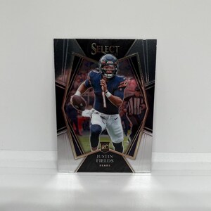 Justin Fields #150 Chicago Bears; Novato - Nível Premier; Panini Select Football 2021