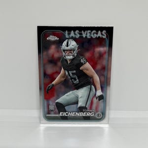 Tommy Eichenberg #290 Las Vegas Raiders; Novato; Topps Chrome Futebol 2025