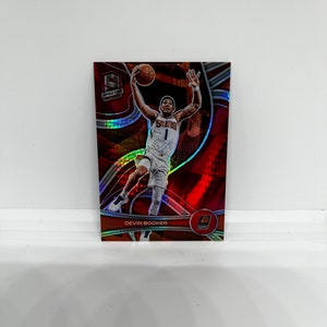 Devin Booker #17 Phoenix Sonnen; Rotes Hyper Prizm; Panini Spectra Basketball 2022