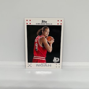 Joakim Noah #9 Chicago Bulls; Novato; Topps Basketball 2007