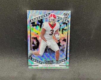 Zamir White #BZW1 Las Vegas Raiders; Debiutant - White Parallel; Leaf Metal Draft Football 2022