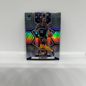 Ja Morant #249 Memphis Grizzlies; Nationaler Stolz - Silber Prizm; Panini Mosaik Basketball 2022