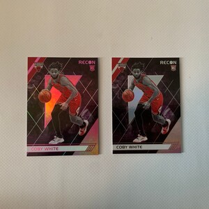 Kavel van 2 Coby White #295 Chicago Bulls; Verkenning Rookie; Roze parallel; Panini Kronieken 2019-2020